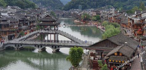 Fenghuang Ancient Town | Fenghuang Ultimate Guide 2025