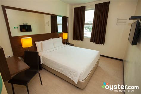 Go Hotels Bacolod - The Queen Room at the Go Hotels Bacolod | Oyster ...