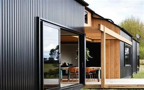 Pin by Silvina Carnero on Apt Building | House cladding, Metal building homes, Building a house