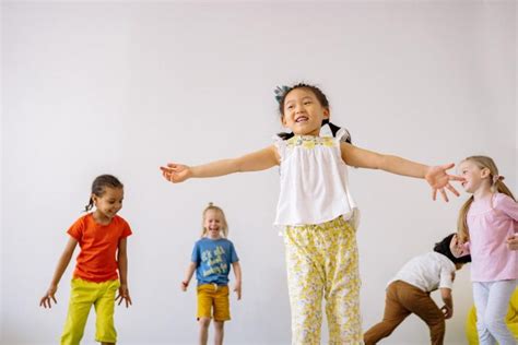 13 Best Dance Songs for Kids to Get Them Grooving