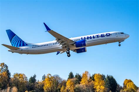 First Boeing 737 MAX 10 For United Airlines Takes Flight