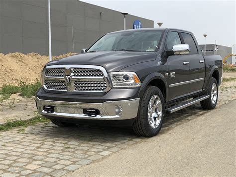 2018 Dodge RAM 1500 Laramie Granite Crystal Metallic [PAU] Black ...