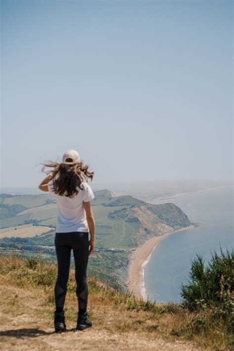 Jurassic Coast: 4 Great Dorset Coastal Walks - Florals for Spring