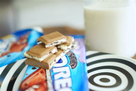 Milka Chocolate + Oreo Cookies = Perfection - Tynology