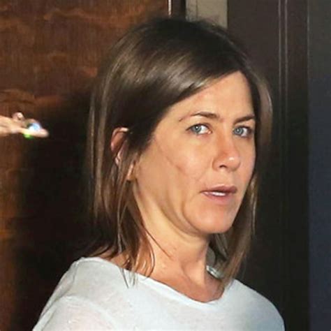 Jennifer Aniston Without Makeup Pics - Celebrity In Styles