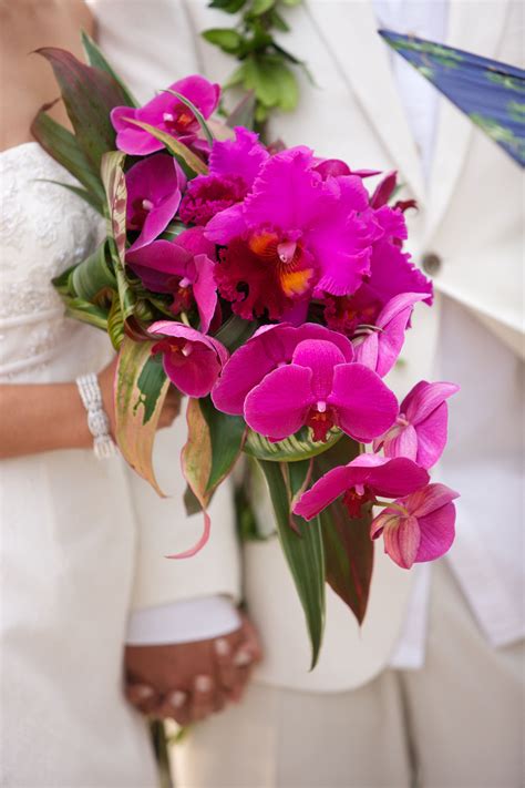 Pin by Cindy Young on Bridal Bouquets | Tropical wedding bouquets, White wedding bouquets ...