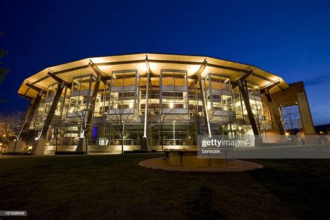 Kelowna Public Library High-Res Stock Photo - Getty Images