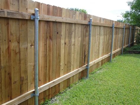 Wood Privacy Fences Austin TX Ranchers Fencing steel post for wood ...