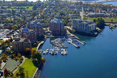 Coast Harbourside Hotel & Marina in Victoria, BC, Canada - Marina ...