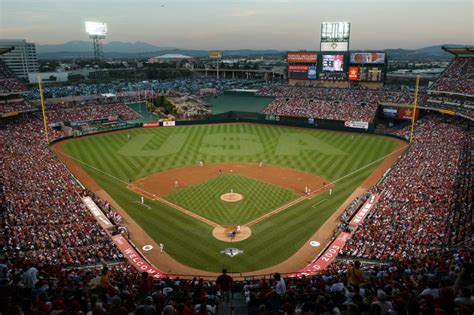 File:Angel Stadium of Anaheim.jpg - Wikipedia, the free encyclopedia