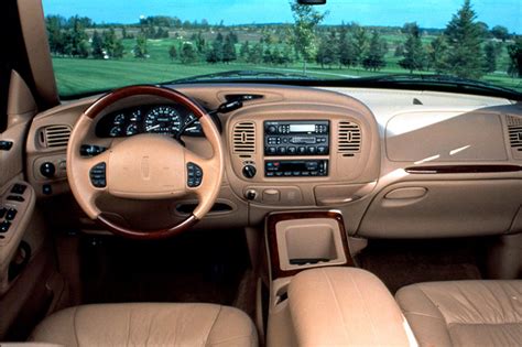 1998-02 Lincoln Navigator | Consumer Guide Auto