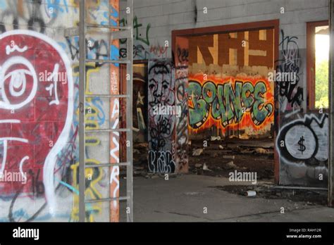 Detroit Urban Graffiti Stock Photo - Alamy