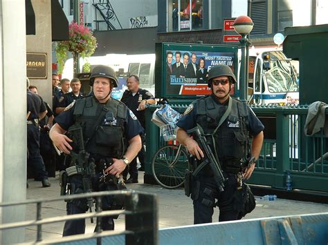 NYPD SWAT | Robin Low | Flickr