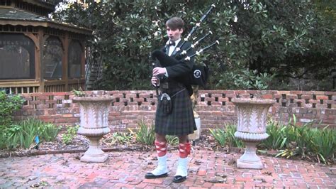 Flower of Scotland (bagpipes) - YouTube