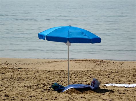 Beach,beaches,parasol,parasols,sand - free image from needpix.com