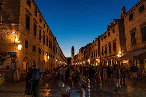 250+ Dubrovnik Crowds Stock Photos, Pictures & Royalty-Free Images - iStock