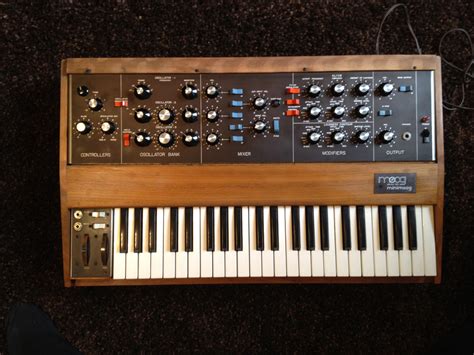 MATRIXSYNTH: Early Minimoog Model D Synthesizer SN 1246