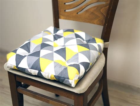 DIY Chair Cushion - How To Make A Chair Cushion [VIDEO] ⋆ Hello Sewing ...