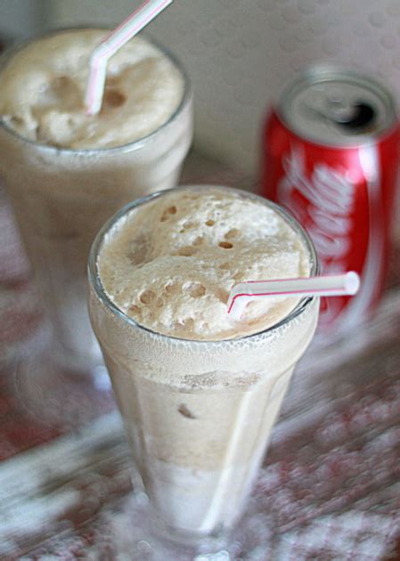 Coke Float Cocktail - Kitchen Treaty