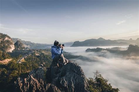 Hiking Photography Tips: How To Take Perfect Hiking Photos - Rep The Wild