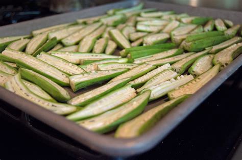 Cooking Okra Without the Slime | How to cook okra, Okra recipes, Vegetarian recipes