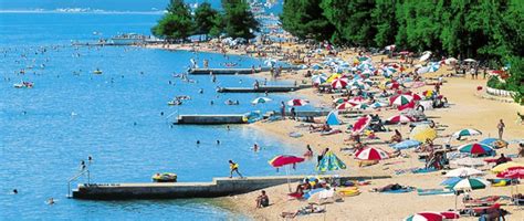 Beaches in Crikvenica, Kvarner, Croatia. Photos, maps and descriptions of the beaches in Kvarner.