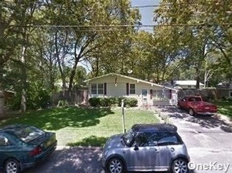 Sayville NY Real Estate - Sayville NY Homes For Sale | Zillow