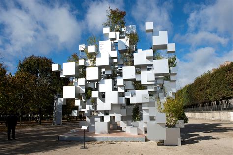 Small nomad house "Many Small Cubes" by Sou Fujimoto at Tuileries, Paris. | METALOCUS