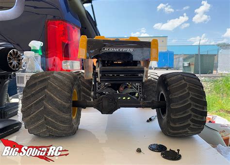 Monster Truck Madness – New Duratrax Munition Monster Truck Tires « Big Squid RC – RC Car and ...