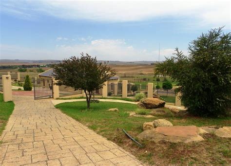 11 Bedroom Farm For Sale In Warden - R6 300 000