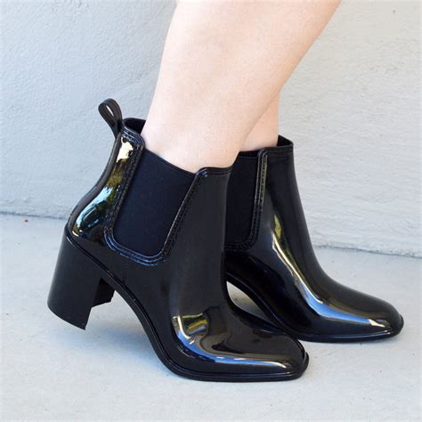 Fashionable rain boots at great prices – Bay Area Fashionista