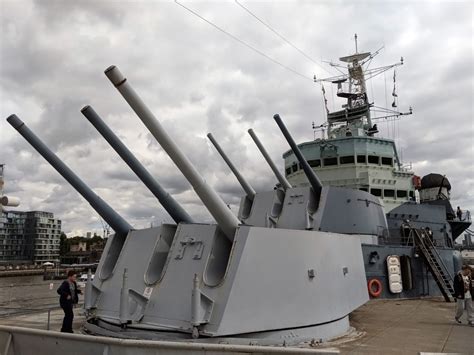 HMS Belfast Museum Ship – neOnbubble