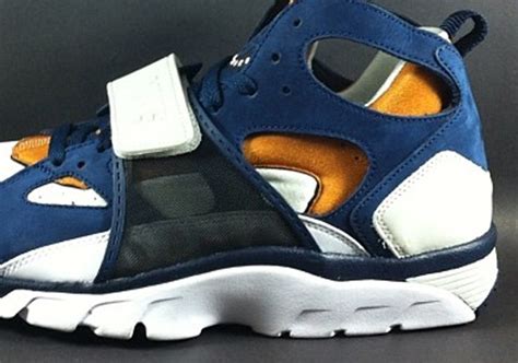 Nike Air Trainer Huarache - Navy - White - Brown - SneakerNews.com