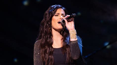 'Which Way to the Stage?': Idina Menzel Shares How Jonathan Larson Still Affects Her Performances