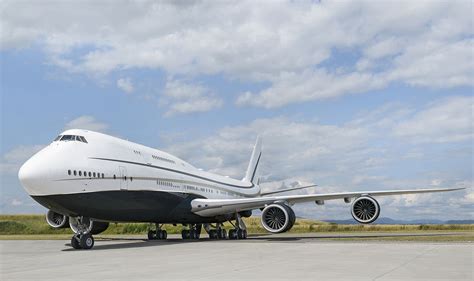 Inside a Boeing 747-8 private jet: interior, photos & more [2022 ...