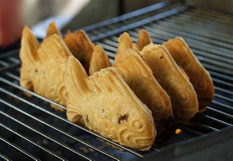 Bungeoppang (붕어빵) “carp [fish] bread” is a small cake in the shape of a ...