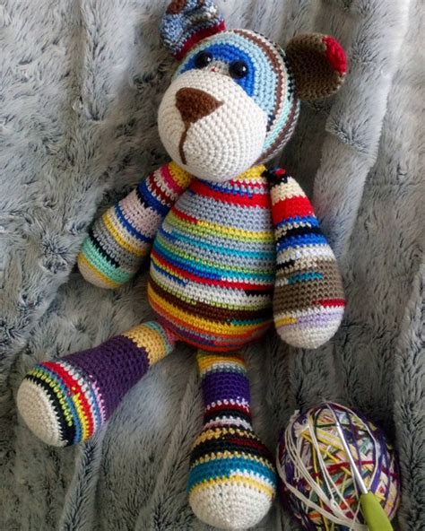 Hæklet reste bamse crochet scrap yarn amigurumi | Scrap yarn crochet ...