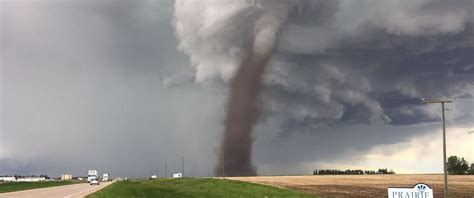 Tornado touches down near highway in Canada in dramatic video - ABC News