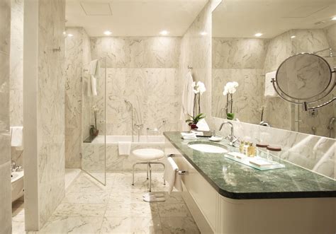 Luxury Bathroom Style With White Marble Walls | My Decorative