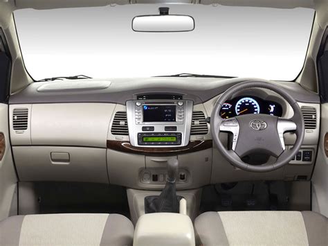 Toyota Innova Facelift Interior Spied - autoevolution