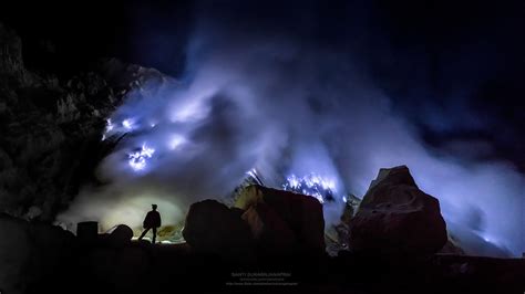 Blue Fire Night - Kawah Ijen | The Ijen volcano complex is a… | Flickr