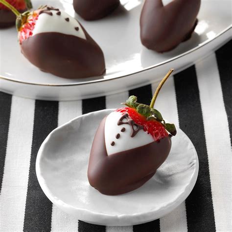 Tuxedo Strawberries Recipe | Taste of Home