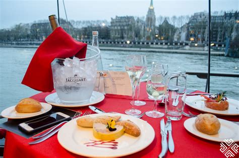 Dinner Cruise in Paris with Bateaux Mouches - Passion for Hospitality