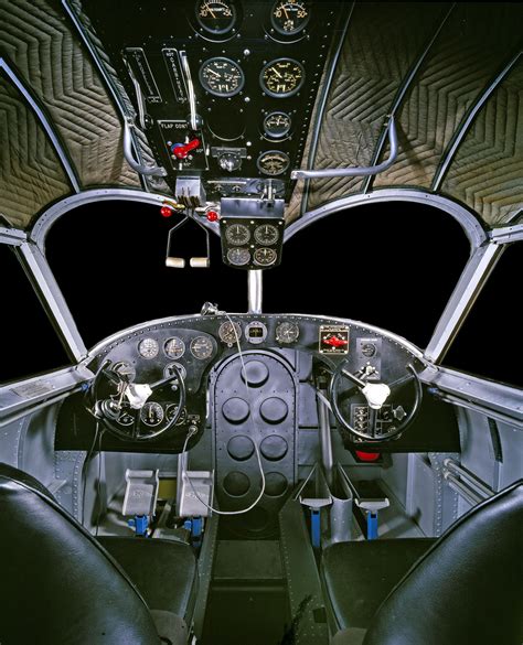 Grumman G-21 "Goose" Cockpit | National Air and Space Museum