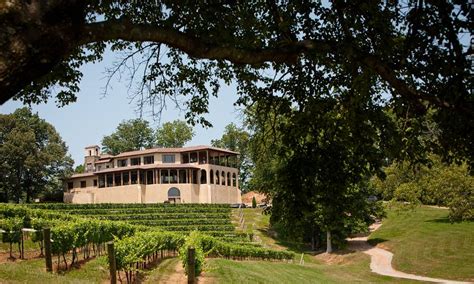 Montaluce Winery Wedding in Dahlonega, North Georgia, by Sarah Slavik Photography