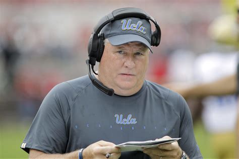 Everyone Is Confused By Chip Kelly's Decision To Leave UCLA - The Spun