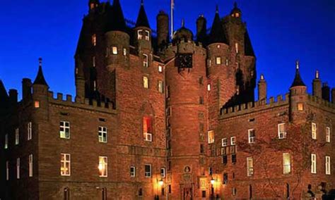 10 chilling facts about Haunted Glamis Castle Scotland - Spooky Isles