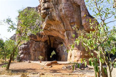 The Bhimbetka Rock Shelters and Cave Paintings in India