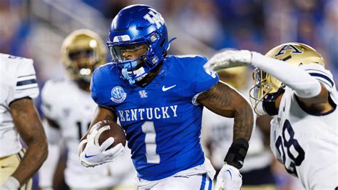 Georgia HC praises Kentucky's Ray Davis, compares him to NFL RB | Yardbarker