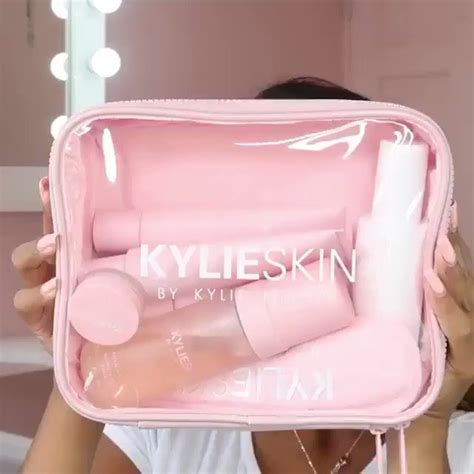 Kylie Skin on Twitter: "makeup by kyran showing us her #kylieskin routine 🥰 https://t.co ...